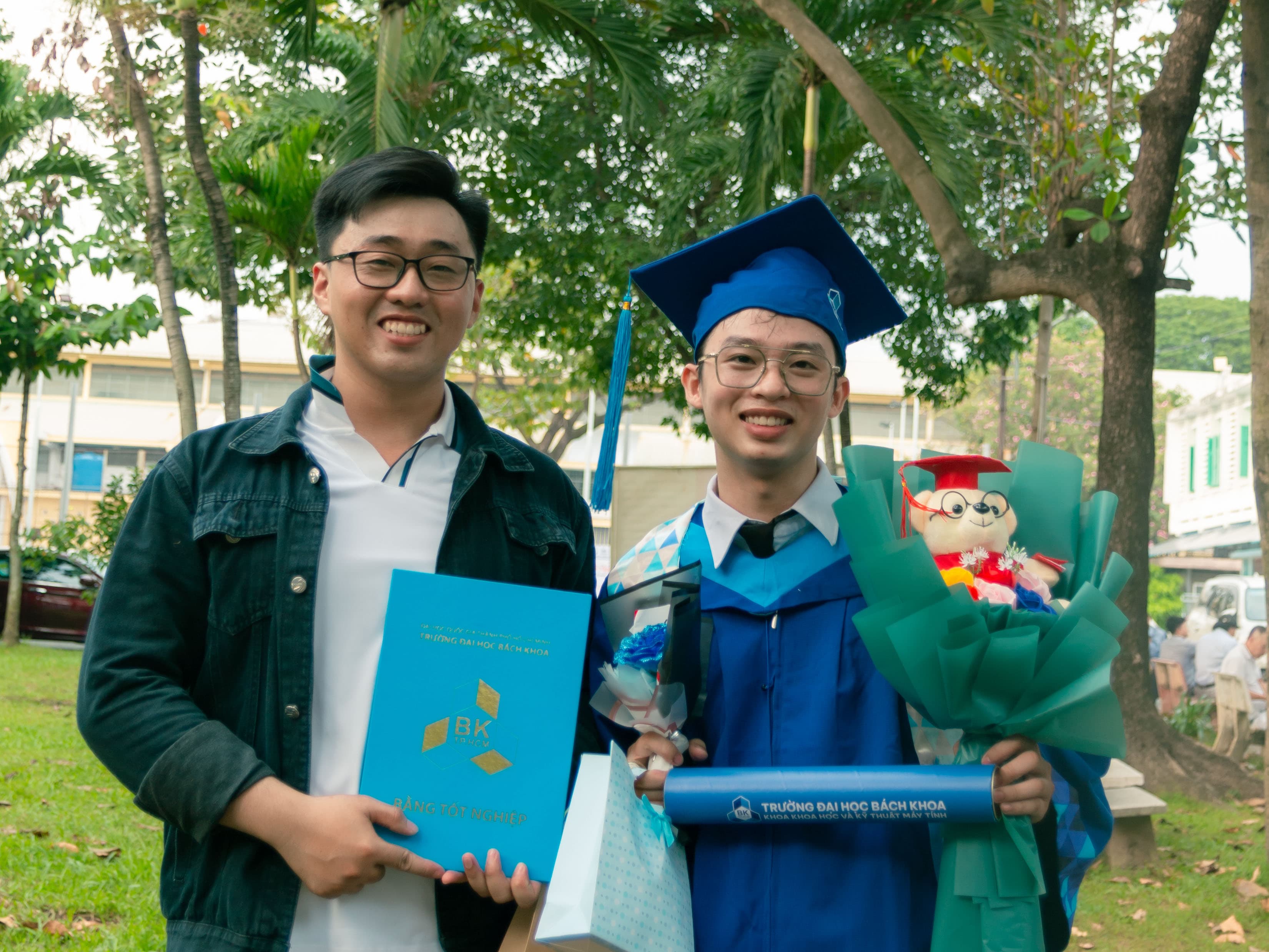 http://res.cloudinary.com/vitamim/image/upload/v1701065183/graduated/ghuj0kjjfg2lc5ylhaum.jpg