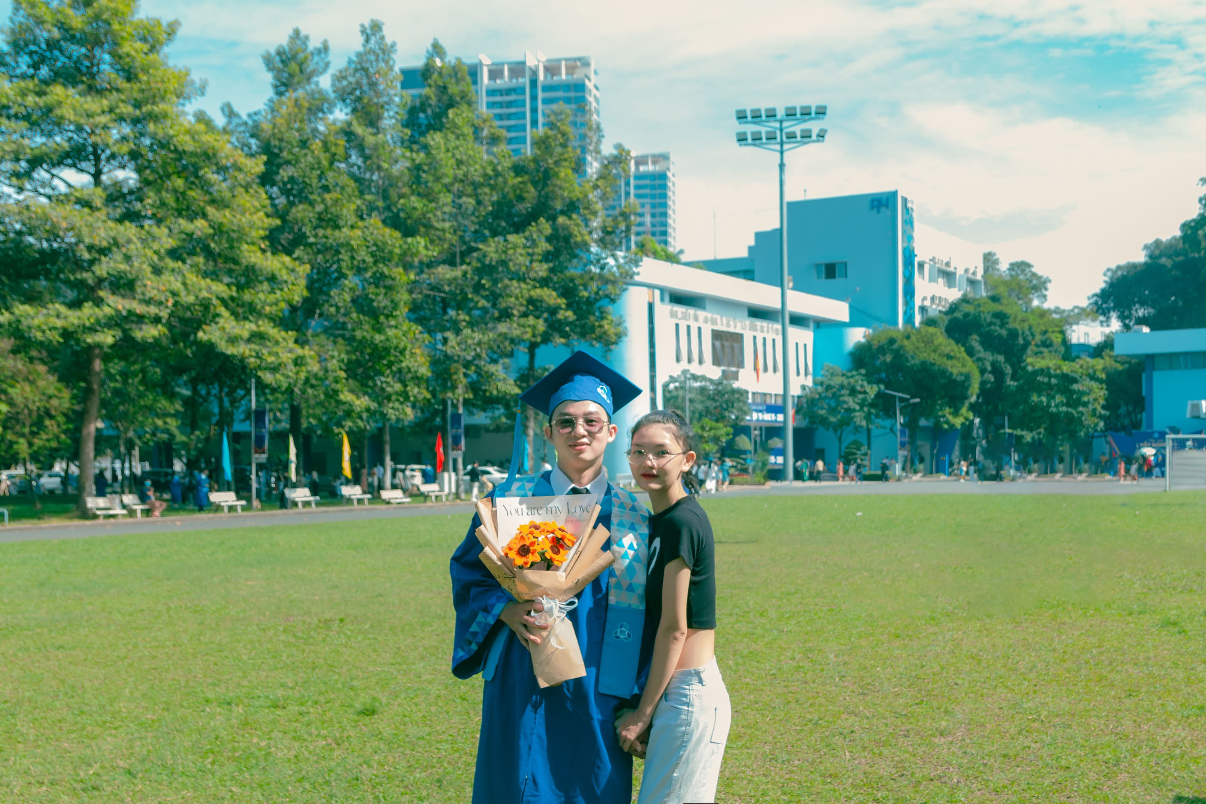 http://res.cloudinary.com/vitamim/image/upload/v1701065199/graduated/svjbdgwsteromfvpggsh.jpg