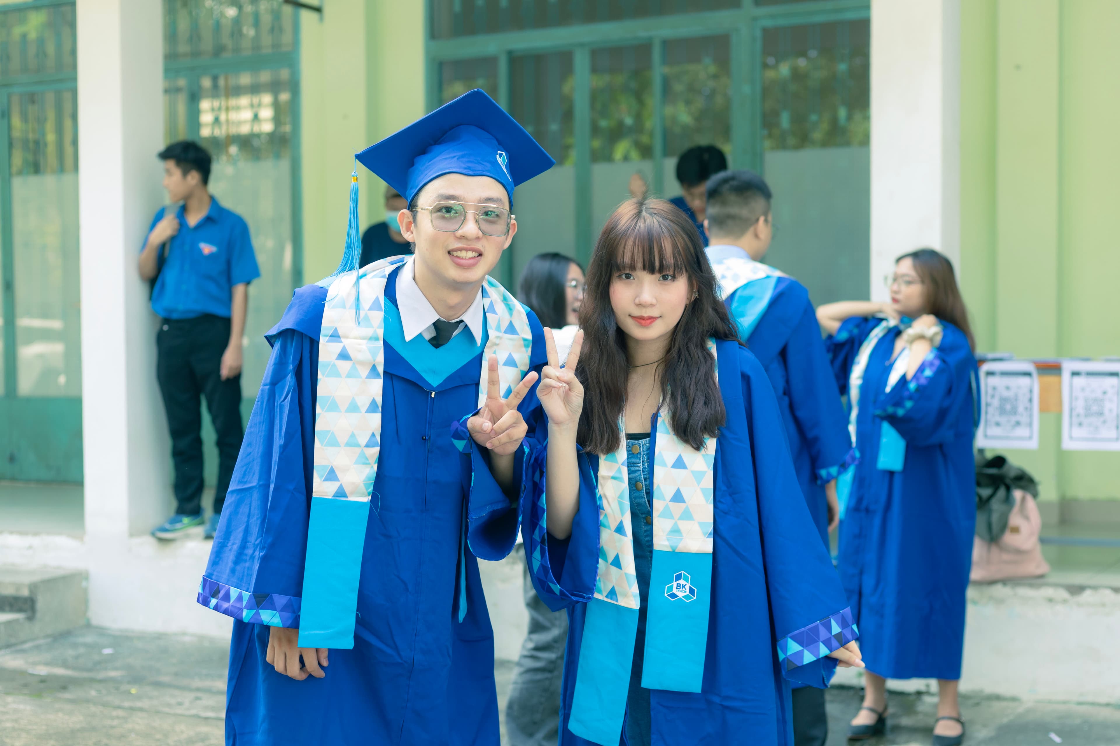 http://res.cloudinary.com/vitamim/image/upload/v1701065206/graduated/eh9o2mw4wxsvlitrzx05.jpg